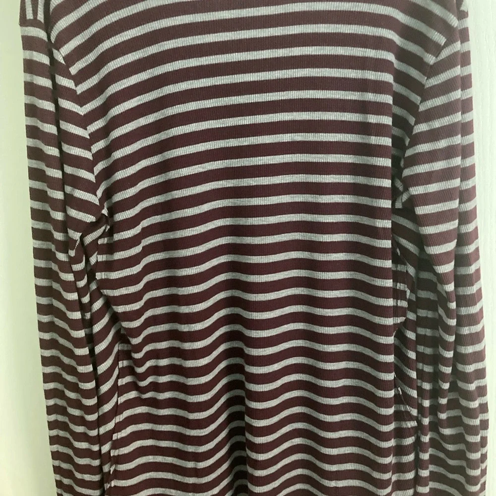 Michael Stars women’s lightweight top size large. New - Picture 5 of 5